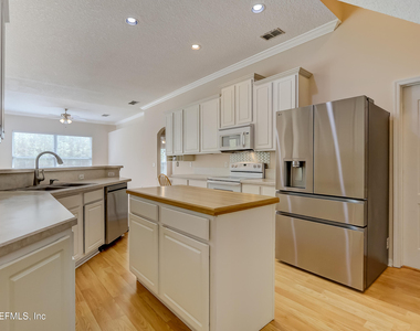 1015 Mystic Harbor Drive - Photo Thumbnail 19
