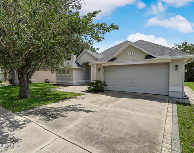 1015 Mystic Harbor Drive - Photo Thumbnail 2
