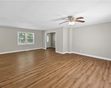 5949 James Road - Photo Thumbnail 16