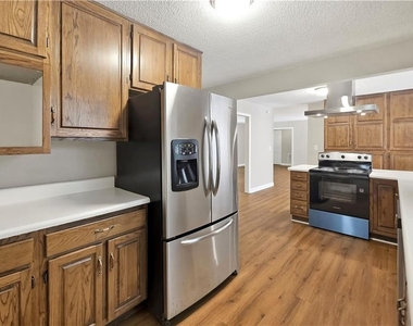5949 James Road - Photo Thumbnail 11