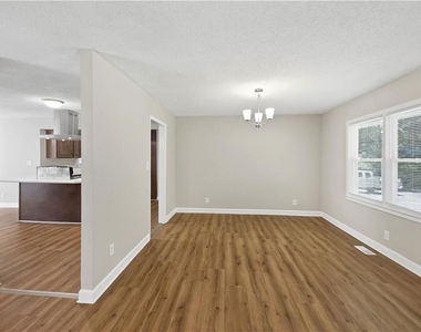 5949 James Road - Photo Thumbnail 9