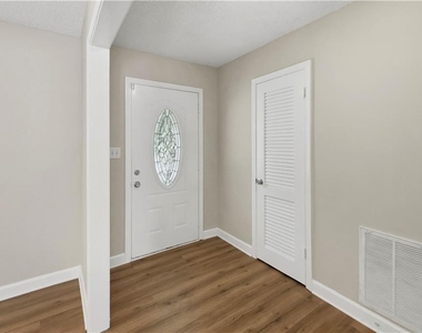 5949 James Road - Photo Thumbnail 7