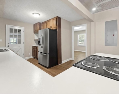 5949 James Road - Photo Thumbnail 15