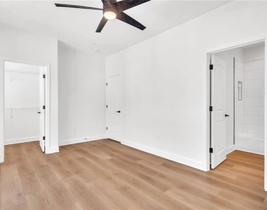 199 Riverstone Commons Circle - Photo Thumbnail 17