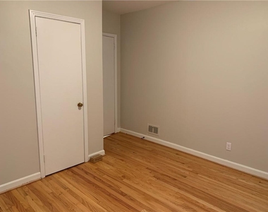 1203 Biltmore Drive Ne - Photo Thumbnail 16