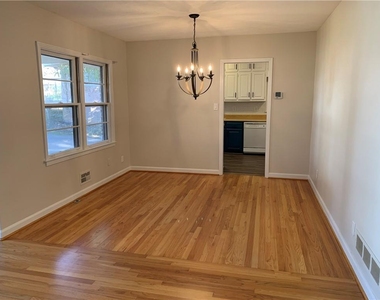 1203 Biltmore Drive Ne - Photo Thumbnail 6