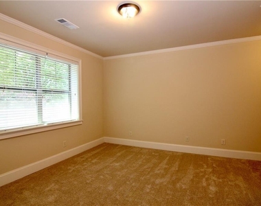 1660 Jardin Court - Photo Thumbnail 23