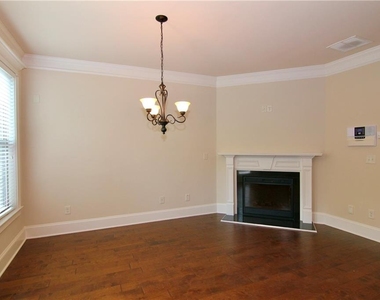 1660 Jardin Court - Photo Thumbnail 11