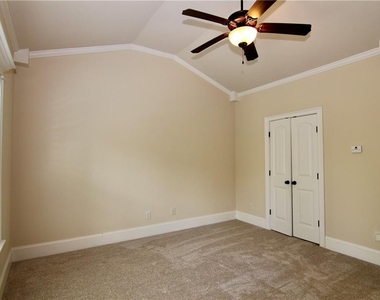 1660 Jardin Court - Photo Thumbnail 14