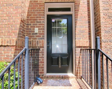 1660 Jardin Court - Photo Thumbnail 2