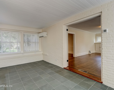 3684 Pine Street - Photo Thumbnail 9