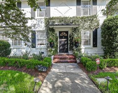 3684 Pine Street - Photo Thumbnail 3