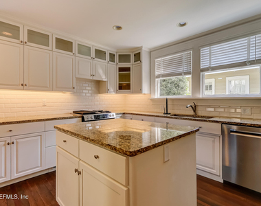 3684 Pine Street - Photo Thumbnail 16