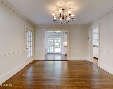3684 Pine Street - Photo Thumbnail 11