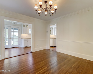 3684 Pine Street - Photo Thumbnail 12