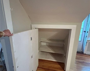444 Burlington Road Ne - Photo Thumbnail 14