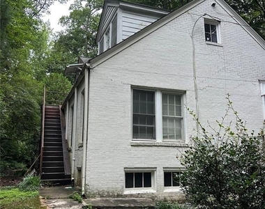 444 Burlington Road Ne - Photo Thumbnail 1