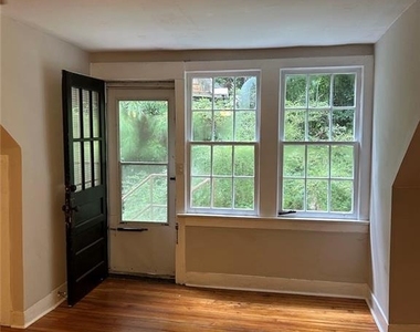 444 Burlington Road Ne - Photo Thumbnail 16