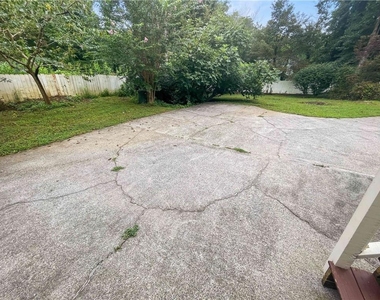 1454 Hembree Station Drive - Photo Thumbnail 35