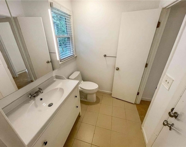 1454 Hembree Station Drive - Photo Thumbnail 12
