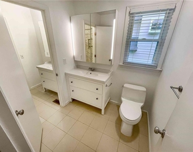 1454 Hembree Station Drive - Photo Thumbnail 11