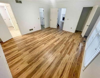 1454 Hembree Station Drive - Photo Thumbnail 16