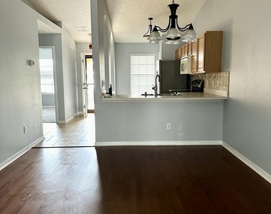 341 Redwood Lane - Photo Thumbnail 1