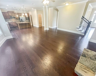 5840 Zelkova Drive - Photo Thumbnail 15