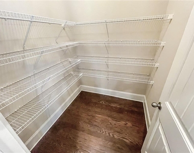 5840 Zelkova Drive - Photo Thumbnail 22