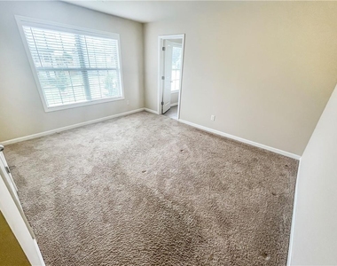 5840 Zelkova Drive - Photo Thumbnail 27