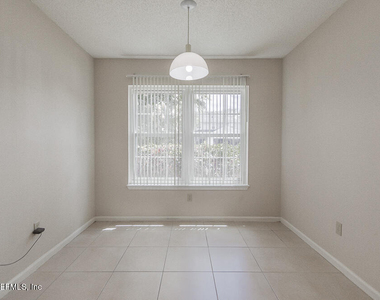 2645 Cobblestone Forest Drive - Photo Thumbnail 15