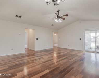 2645 Cobblestone Forest Drive - Photo Thumbnail 8
