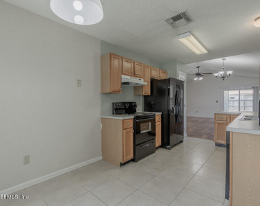 2645 Cobblestone Forest Drive - Photo Thumbnail 16