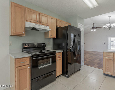 2645 Cobblestone Forest Drive - Photo Thumbnail 12