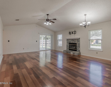 2645 Cobblestone Forest Drive - Photo Thumbnail 2
