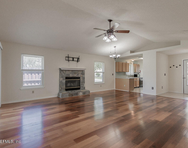 2645 Cobblestone Forest Drive - Photo Thumbnail 6