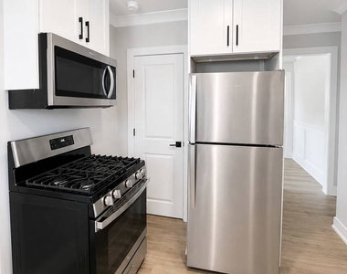 17037 Greenbay Avenue - Photo Thumbnail 6