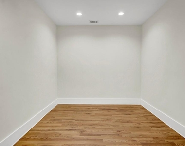 1442 Mercer Ave - Photo Thumbnail 22