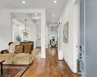 1442 Mercer Ave - Photo Thumbnail 2