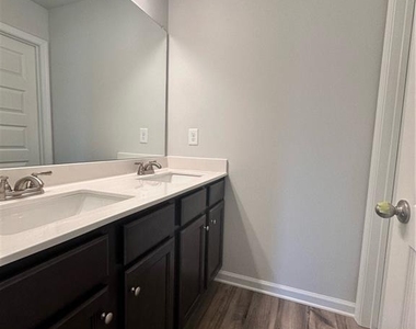 454 Sterling Creek Way - Photo Thumbnail 22