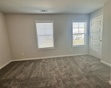 454 Sterling Creek Way - Photo Thumbnail 20