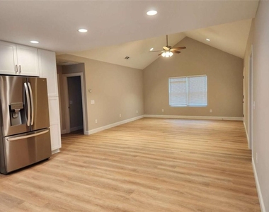 60 Reeves And Norrell Road - Photo Thumbnail 1