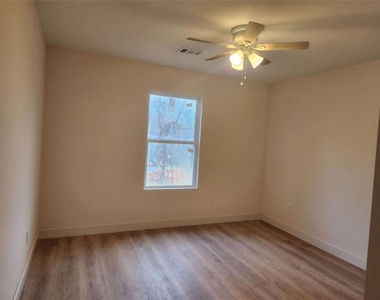 60 Reeves And Norrell Road - Photo Thumbnail 5