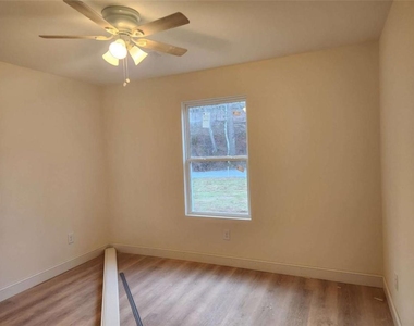 60 Reeves And Norrell Road - Photo Thumbnail 8