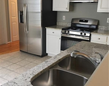 3225 Ennfield Lane - Photo Thumbnail 7