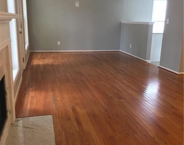 3225 Ennfield Lane - Photo Thumbnail 3