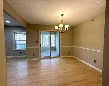 4100 Riverlook Parkway Se - Photo Thumbnail 6