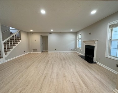 4100 Riverlook Parkway Se - Photo Thumbnail 7