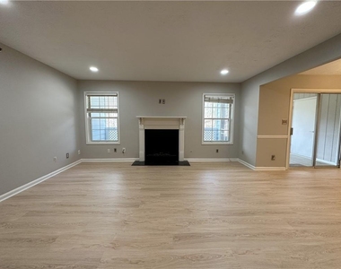4100 Riverlook Parkway Se - Photo Thumbnail 8