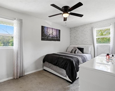 405 King Arthur Court - Photo Thumbnail 13